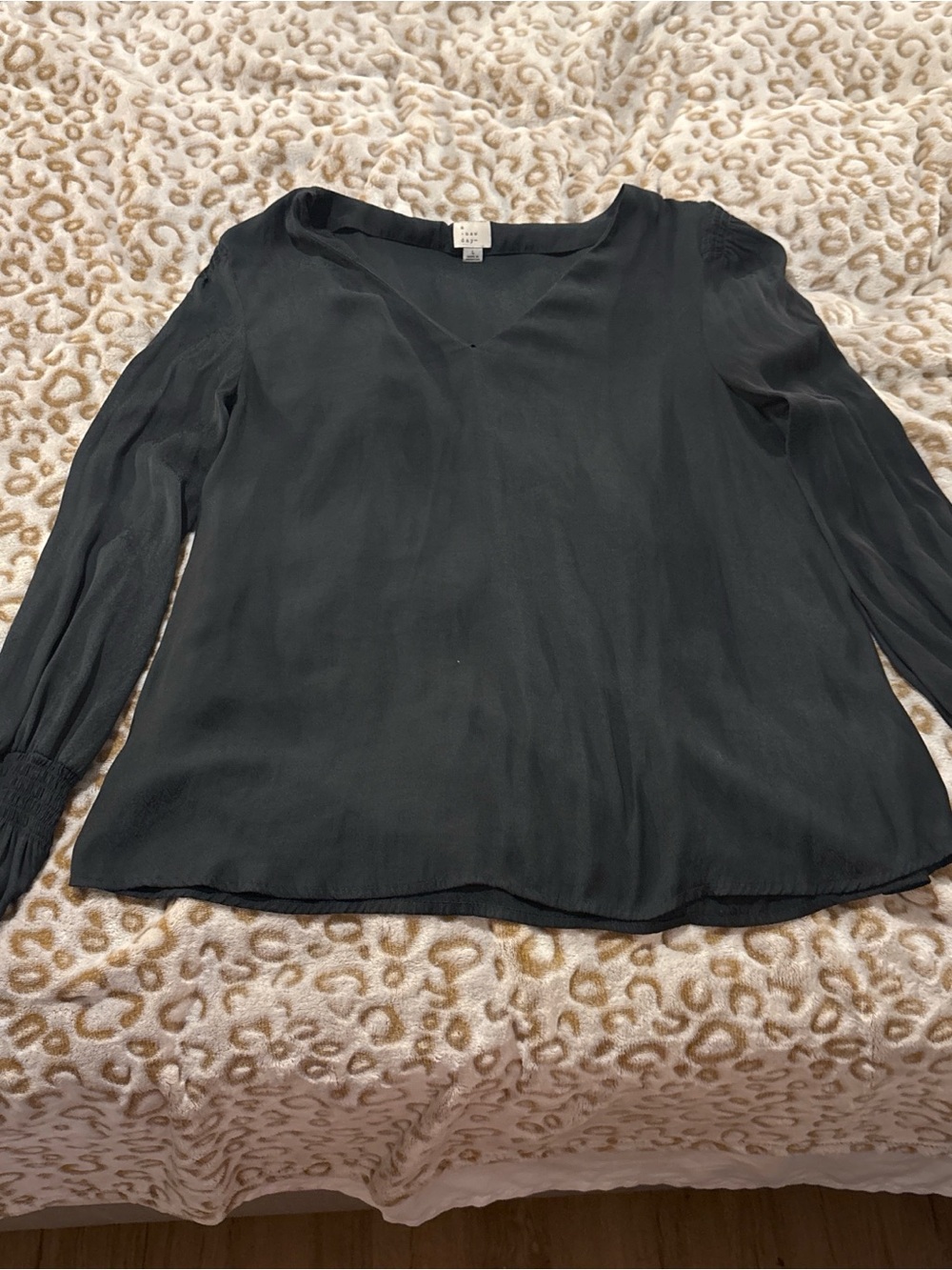 a new day Black V-Neck Long Sleeve Blouse